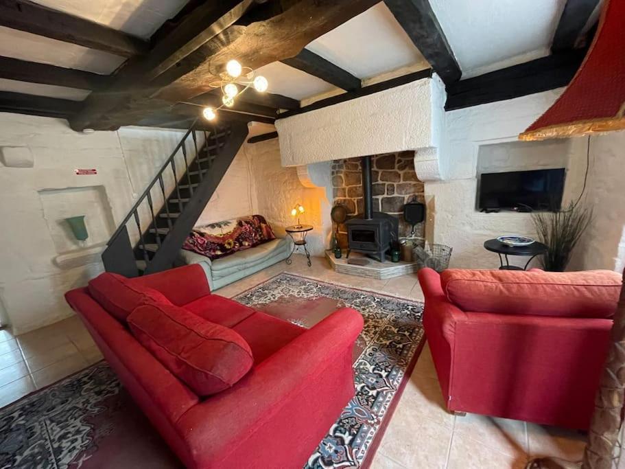 Le Petit Fleur - The Little Flower, Cosy Cottage Saint-Michel-de-Montjoie Экстерьер фото