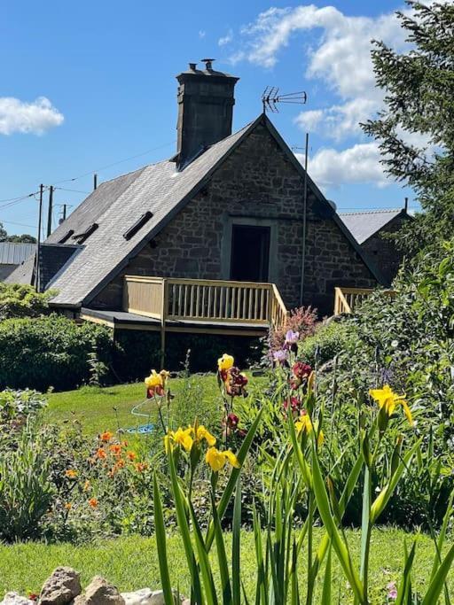 Le Petit Fleur - The Little Flower, Cosy Cottage Saint-Michel-de-Montjoie Экстерьер фото